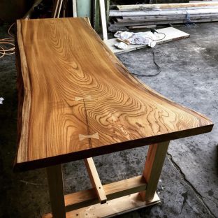 一枚板の金額の差について